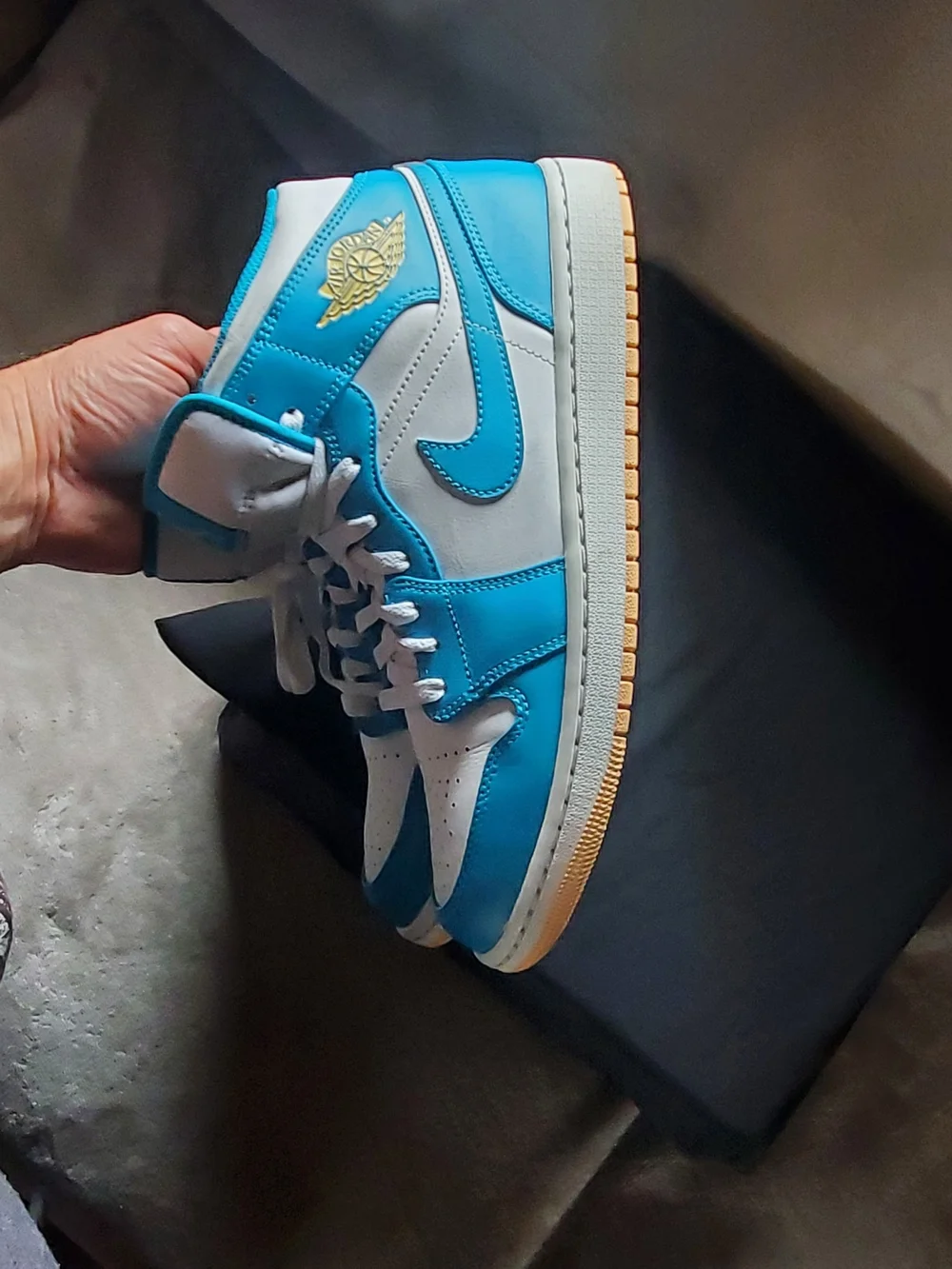 Jordan contrast or white